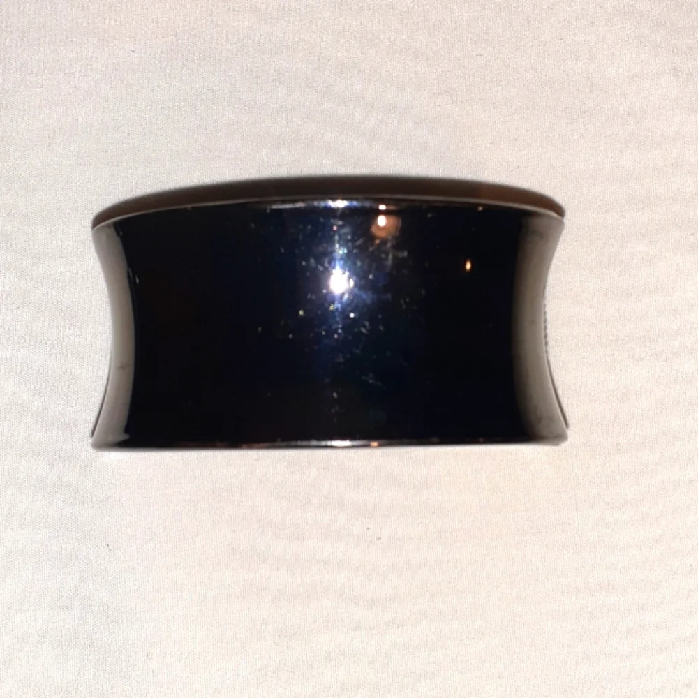 Silver tone bracelet with hinged clasp - Picture 3 of 5